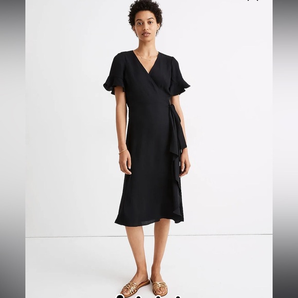 Madewell Dresses & Skirts - MADEWELL black ruffle sleeve wrap dress midi XXS